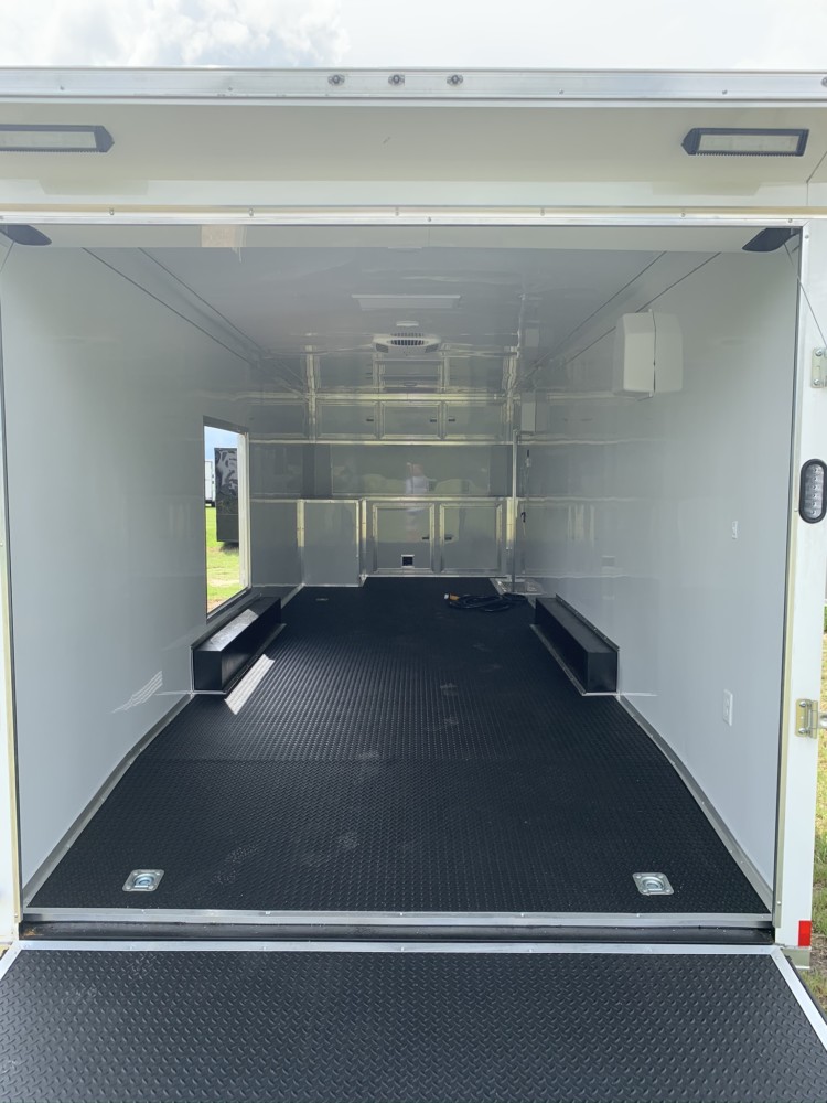 Enclosed Trailers Floors Ceilings And Walls Options For Cargo - Vinyl Walls For Enclosed Trailer